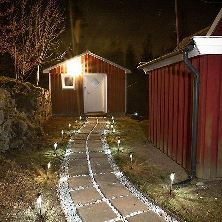 Skogsstuga I Bassholma Vila Munka-Ljungby Exterior foto