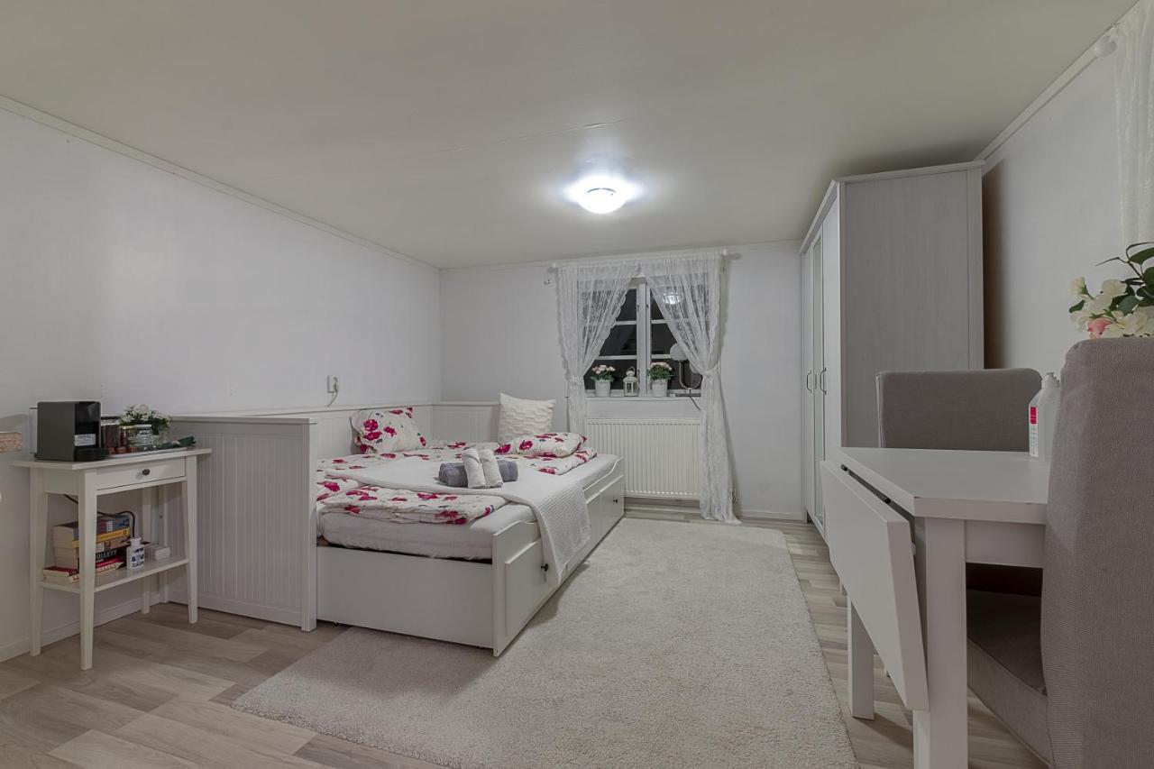 Skogsstuga I Bassholma Vila Munka-Ljungby Exterior foto